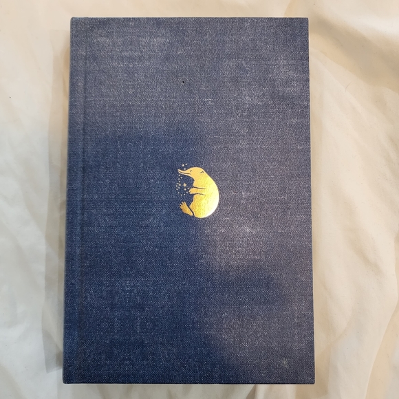 Fantastic Beasts and Where to Find Them book - Picture 3 of 15